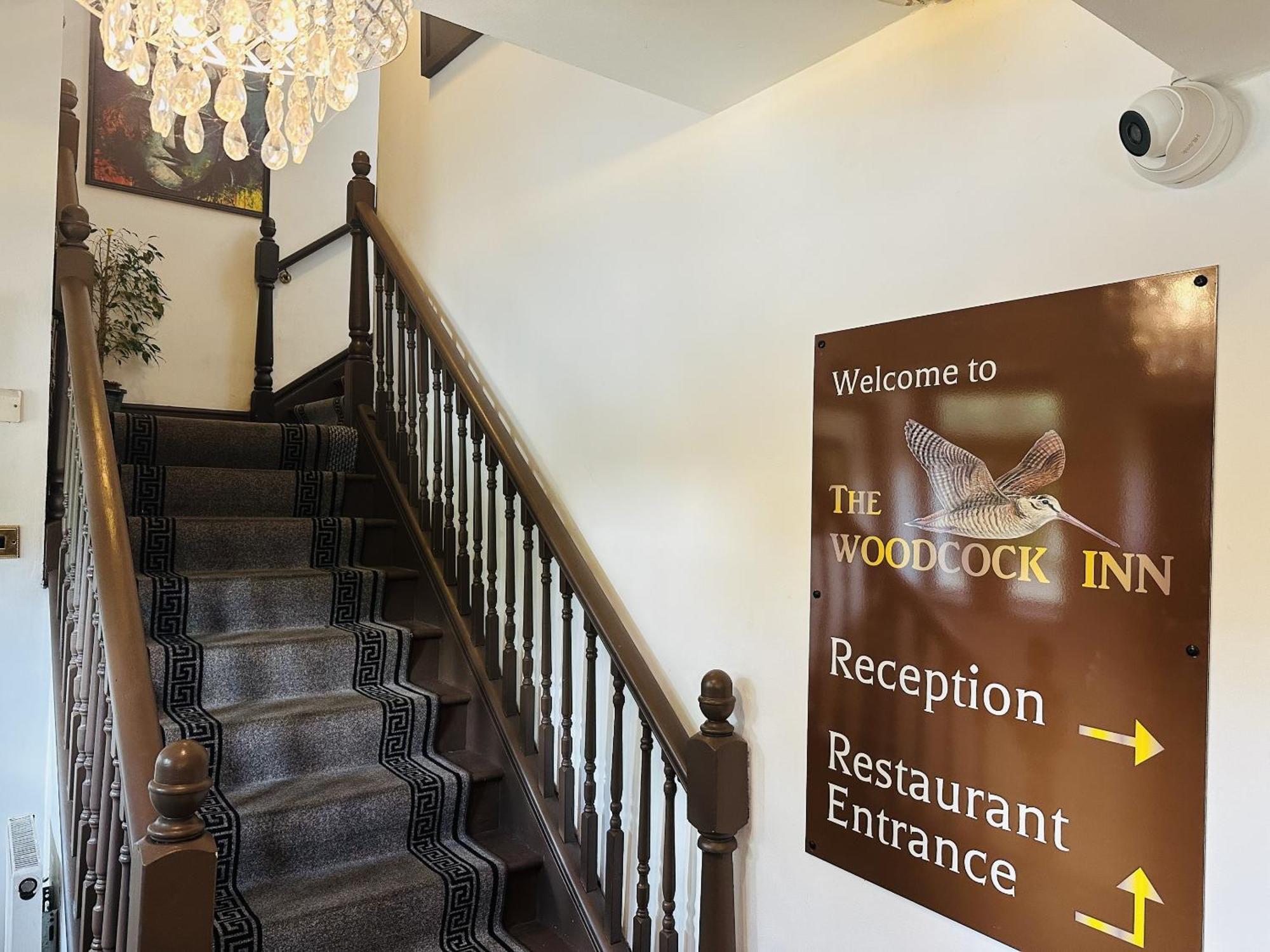 Woodcock Inn Felbridge ภายนอก รูปภาพ